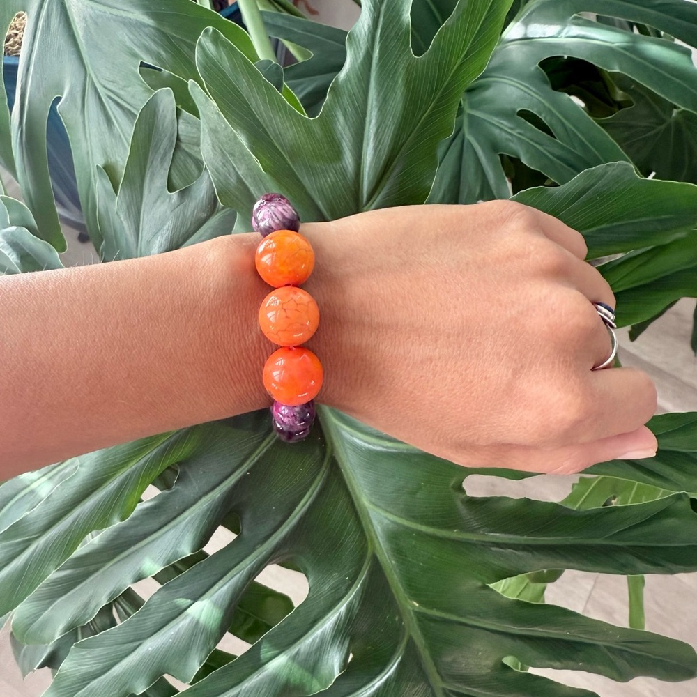 Handmade Howlite & Jasper bracelet (one) - Picture 2 of 7